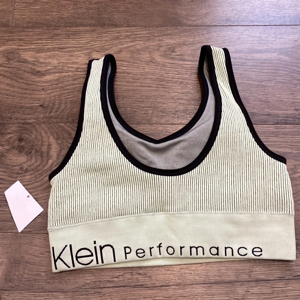 Calvin Klein Performance Set - Picture 4 of 8